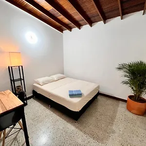 Sereni Laureles Cafe Pensión Medellín